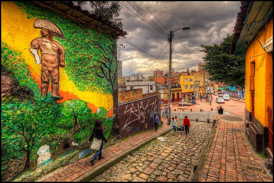 Bogotá kleuren en kleuren en nog veel meer. AlfredoRabanskyArt: inspired by all of you.